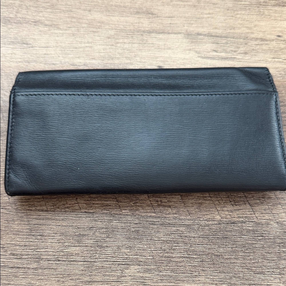 Gucci Black Leather Continental Wallet with Silver Double G Emblem - Picture 6 of 6